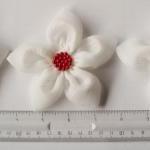 White Flowers Handmade Appliques Embellishments(3..